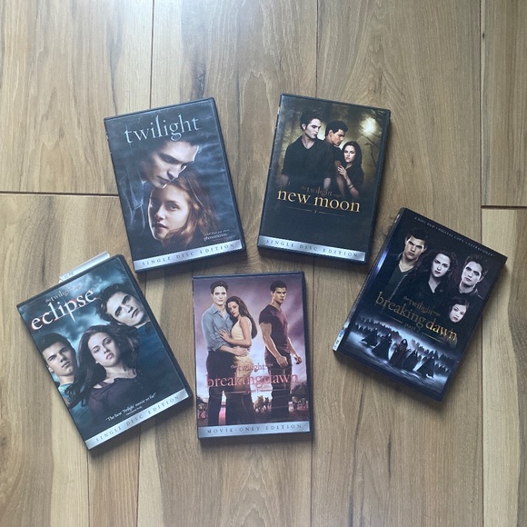 Twilight Movie Series - Picture 1 of 2